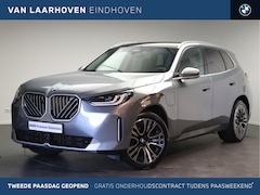 BMW X3 - 30e xDrive Automaat / Panoramadak / Trekhaak / Sportstoelen / Stuurverwarming / Comfort Ac