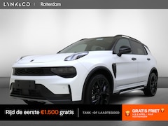 Lynk & Co 01 - MORE | Panoramadak | 360° camera |