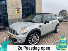 MINI Cooper - 1.6 Business- Panodak-NL auto- nav