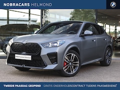 BMW X2 - sDrive20i M Sport Automaat / Panoramadak / Trekhaak / Sportstoelen / Achteruitrijcamera /