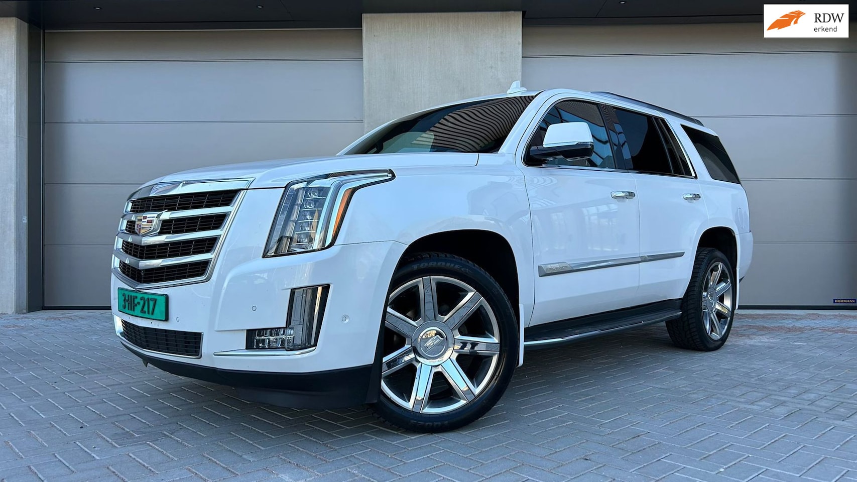 Cadillac Escalade - 6.2 V8 Platinum Aut, 7 Persoons, Led, Navi - AutoWereld.nl