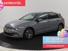 Volkswagen Golf - 1.4 eHybrid Style | Head-Up | Stoelverwarming | Trekhaak | Sfeerverlichting | Massage | Ca
