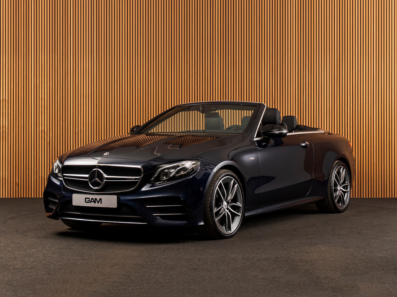 Mercedes-Benz E-klasse Cabrio - AMG 53 4MATIC Premium BURMESTER-MASSAGE-LUCHTVERING - AutoWereld.nl