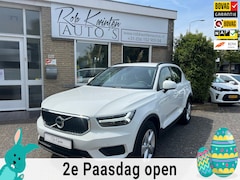 Volvo XC40 - 1.5 T2 Momentum