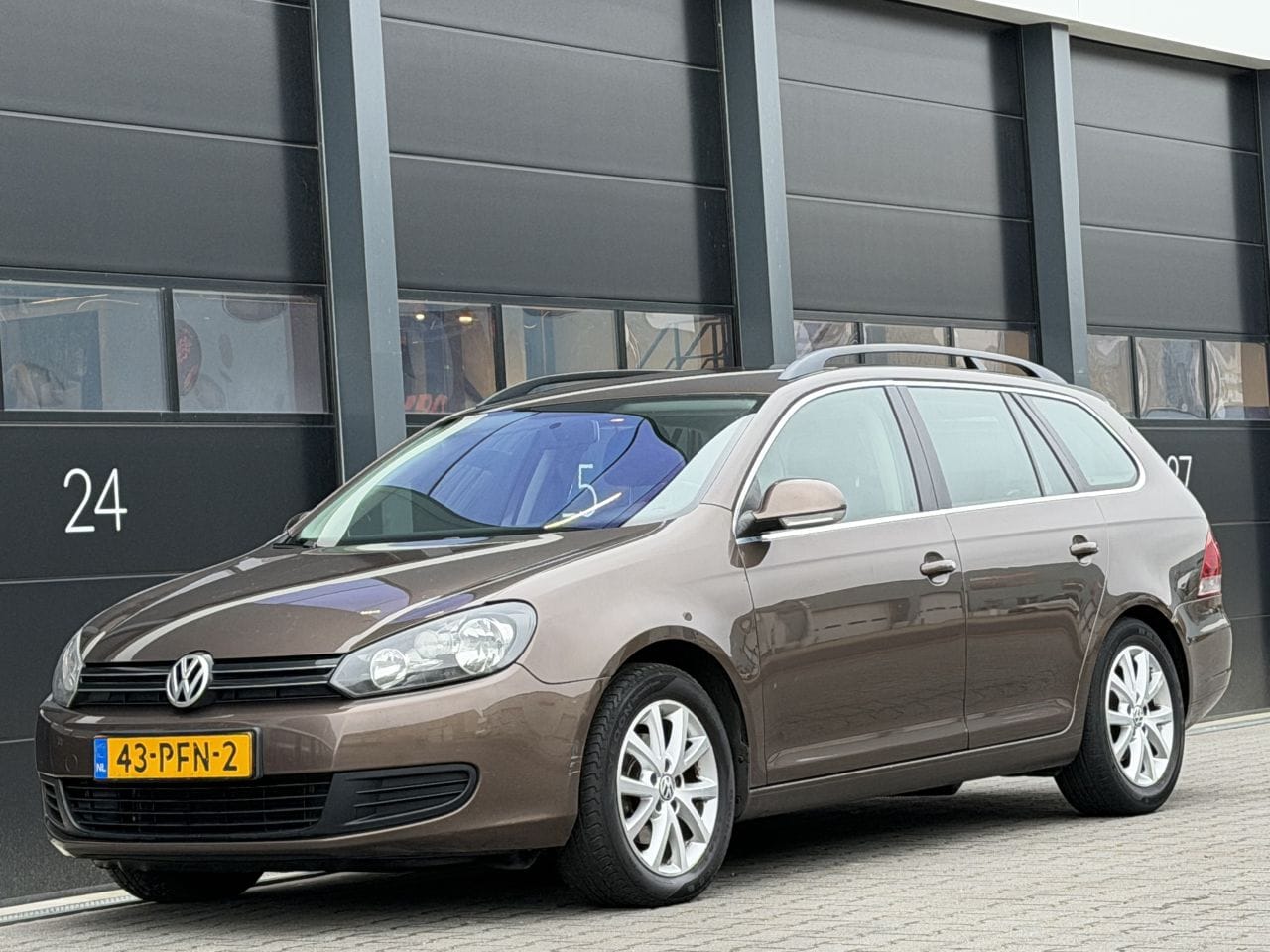 Volkswagen Golf Variant - 1.6 TDI BlueMotion - AutoWereld.nl