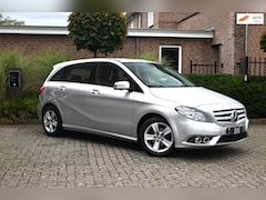 Mercedes-Benz B-klasse - 180 Ambition 122 PK Camera Memory Stoelverwarming Trekhaak Nieuwe Distributie