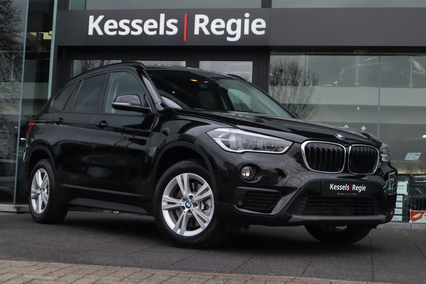 BMW X1 - sDrive20i Executive Navi Camera Led Stoelverwarming - AutoWereld.nl