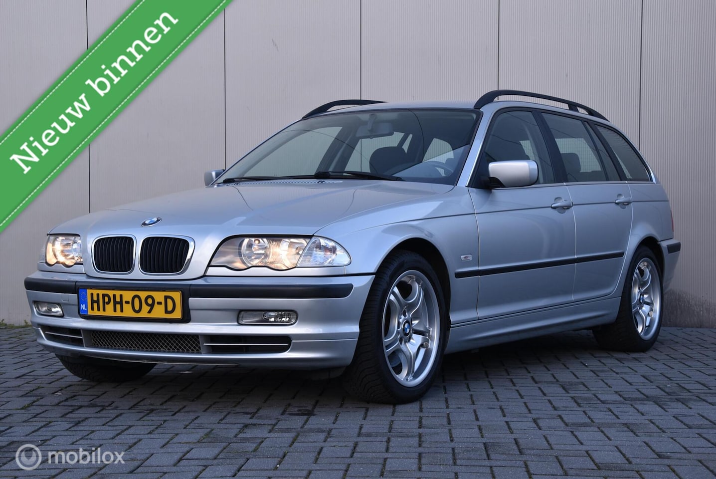 BMW 3-serie Touring - 330i | Half leder | Automaat | Cruise | - AutoWereld.nl