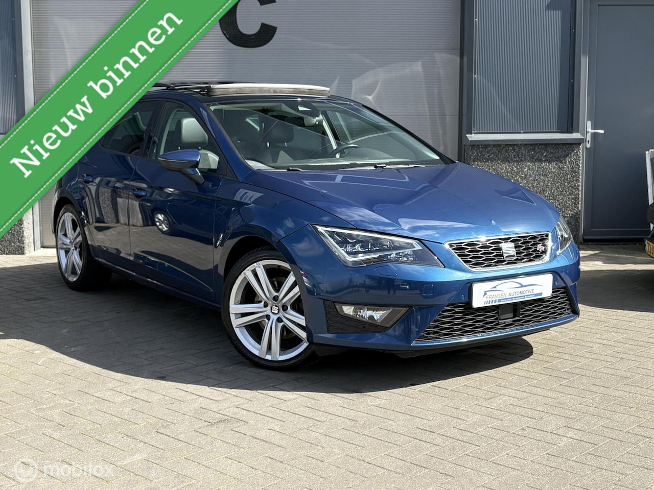 SEAT Leon - 1.8 TSI FR Connect Panorma/Camera/Clima leuke auto - AutoWereld.nl