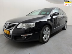 Volkswagen Passat Variant - 2.0 TFSI Highline # Automaat # Xenon # Leder # Trekhaak # Pdc # Apk # Nap