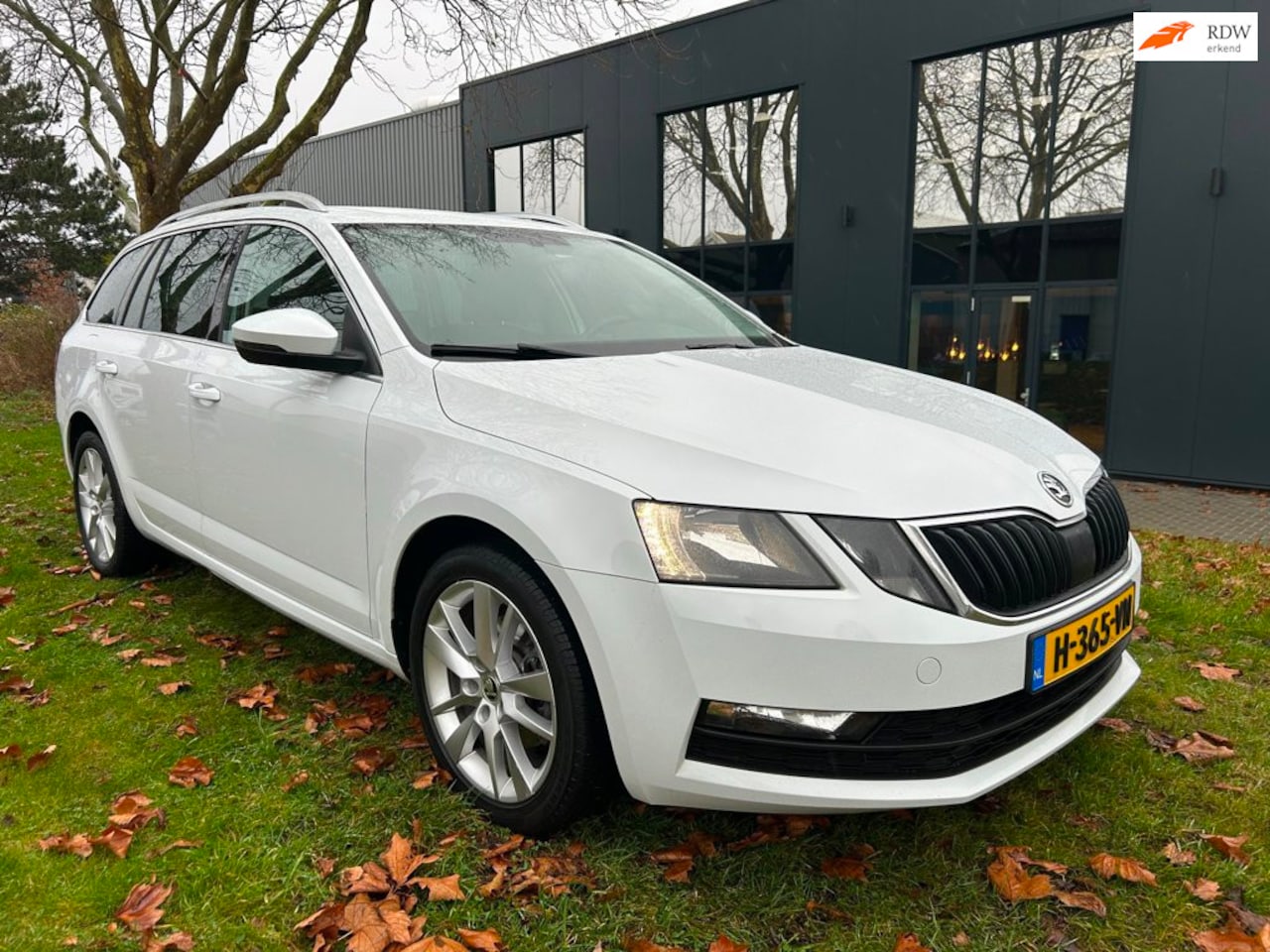 Skoda Octavia Combi - 1.0 TSI Greentech Clever Edition 1.0 TSI Greentech Clever Edition - AutoWereld.nl