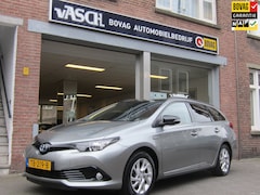 Toyota Auris - 1.8 Hybrid Energy Plus Bi-Tone All in prijs All Seasonbanden