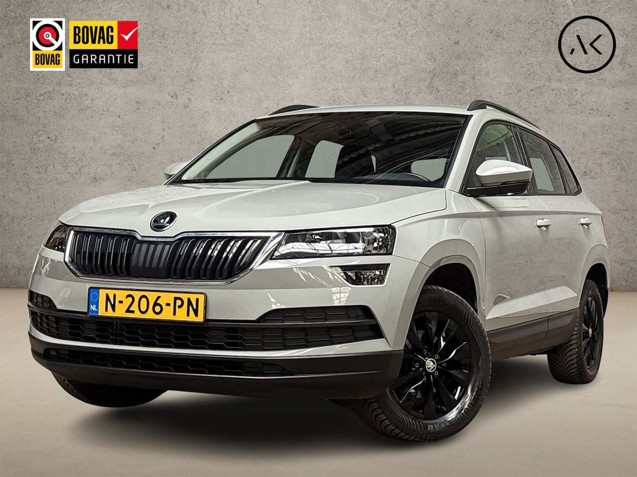 Skoda Karoq - 1.5 TSI ACT Sport 150Pk Automaat (APPLE CARPLAY, GROOT NAVI, CLIMATE, KEYLESS, SPORTSTOELE - AutoWereld.nl