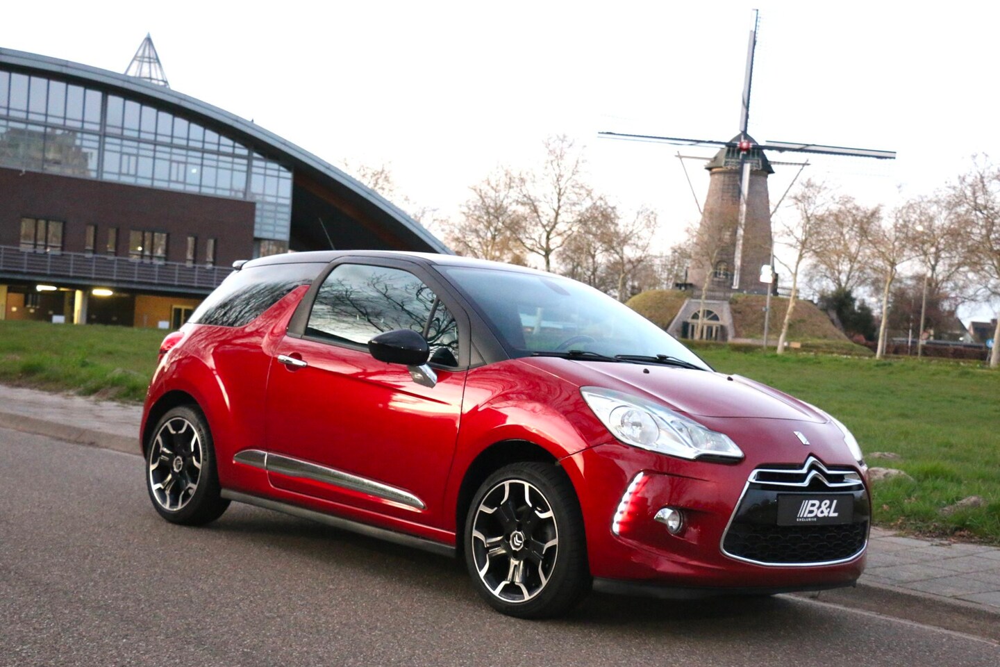 Citroën DS3 - 1.6 THP Sport Chic 6-Bak 156Pk Alcantara Led Navi 17inch Top Conditie Nieuw APK - AutoWereld.nl