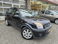 Ford Fusion - 1.6-16V Futura Parkeersensor achter/Trekhaak