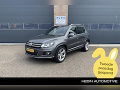 Volkswagen Tiguan - 1.4 TSI R-Line Edition Automaat | Trekhaak (1.800KG) | Panoramadak | Navigatie | Climate C