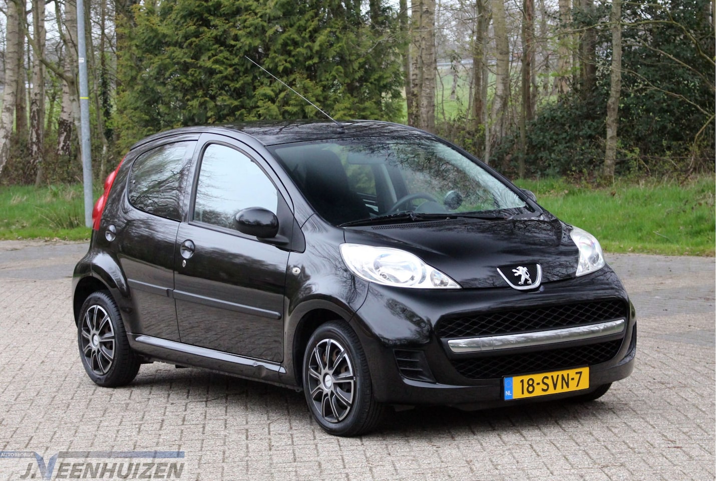 Peugeot 107 - 1.0-12V XS | 2011 | Airco | Nwe APK! - AutoWereld.nl