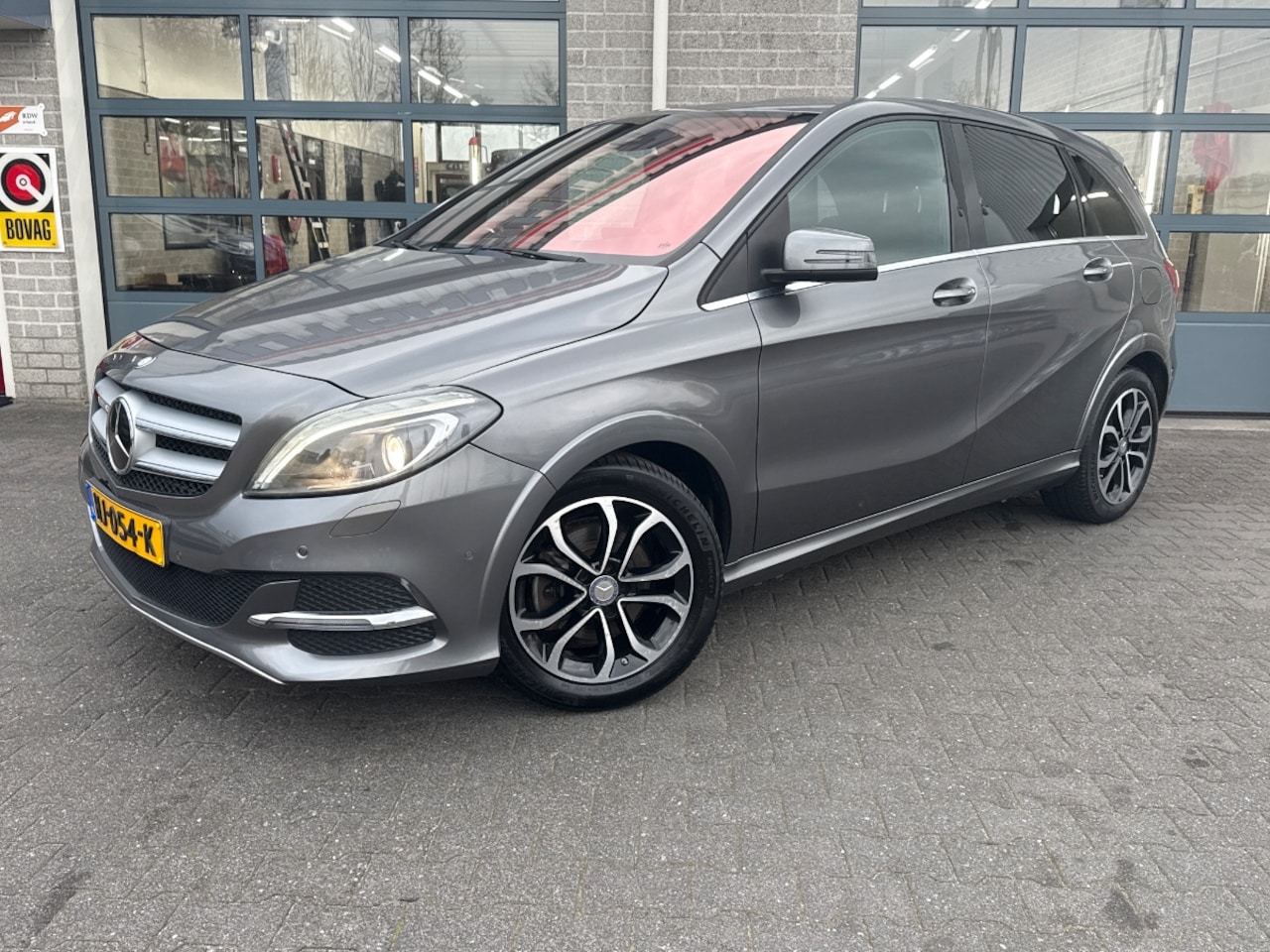 Mercedes-Benz B-klasse - 250 e Lease Edition 28 kWh|DEALER ONDERHOUDEN| - AutoWereld.nl