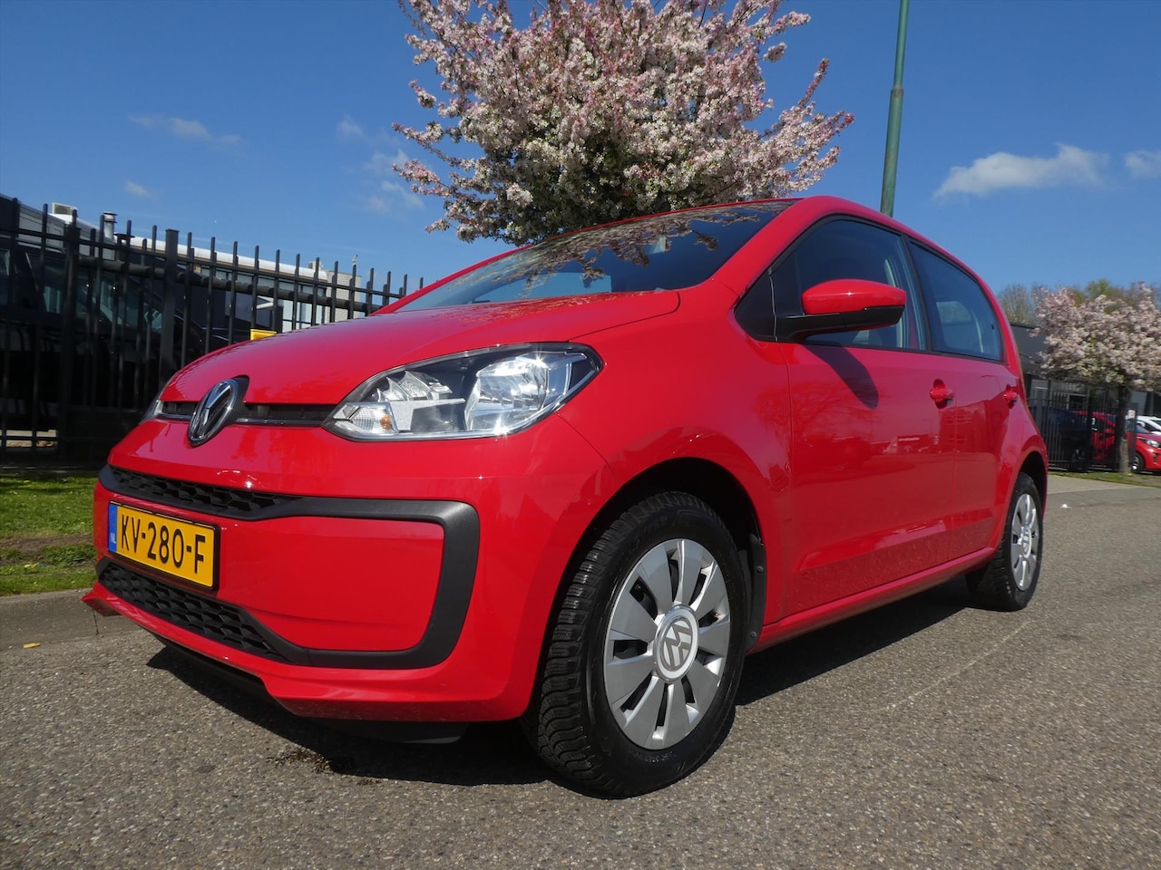 Volkswagen Up! - 1.0 60PK 5D BMT Move up! ZEER MOOI AIRCO 57.137 KM - AutoWereld.nl