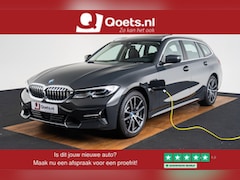 BMW 3-serie Touring - 330e Luxury Line - Panoramadak - Active Cruise Control - Laserlight - Head up - Comfort Ac