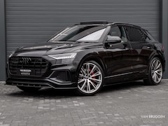 Audi Q8 - 55 TFSI e quattro S-Line Pano RS-Stoelen Trekhaak 23" BTW HUD 360