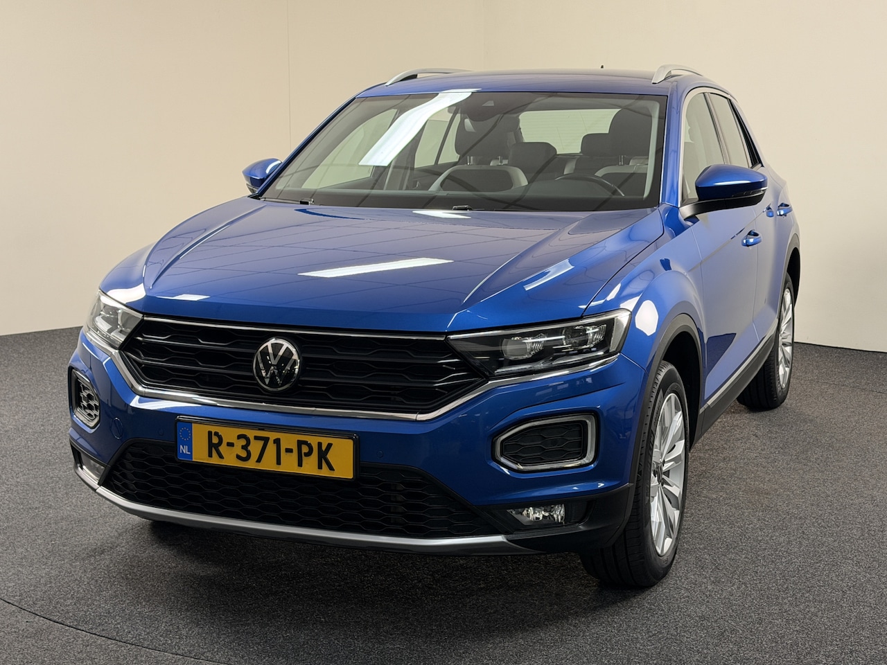Volkswagen T-Roc - 1.5 TSI 150PK DSG Sport Business Team Apple/Android/Navi / Afn. Trekhaak / Stoel & Stuurve - AutoWereld.nl