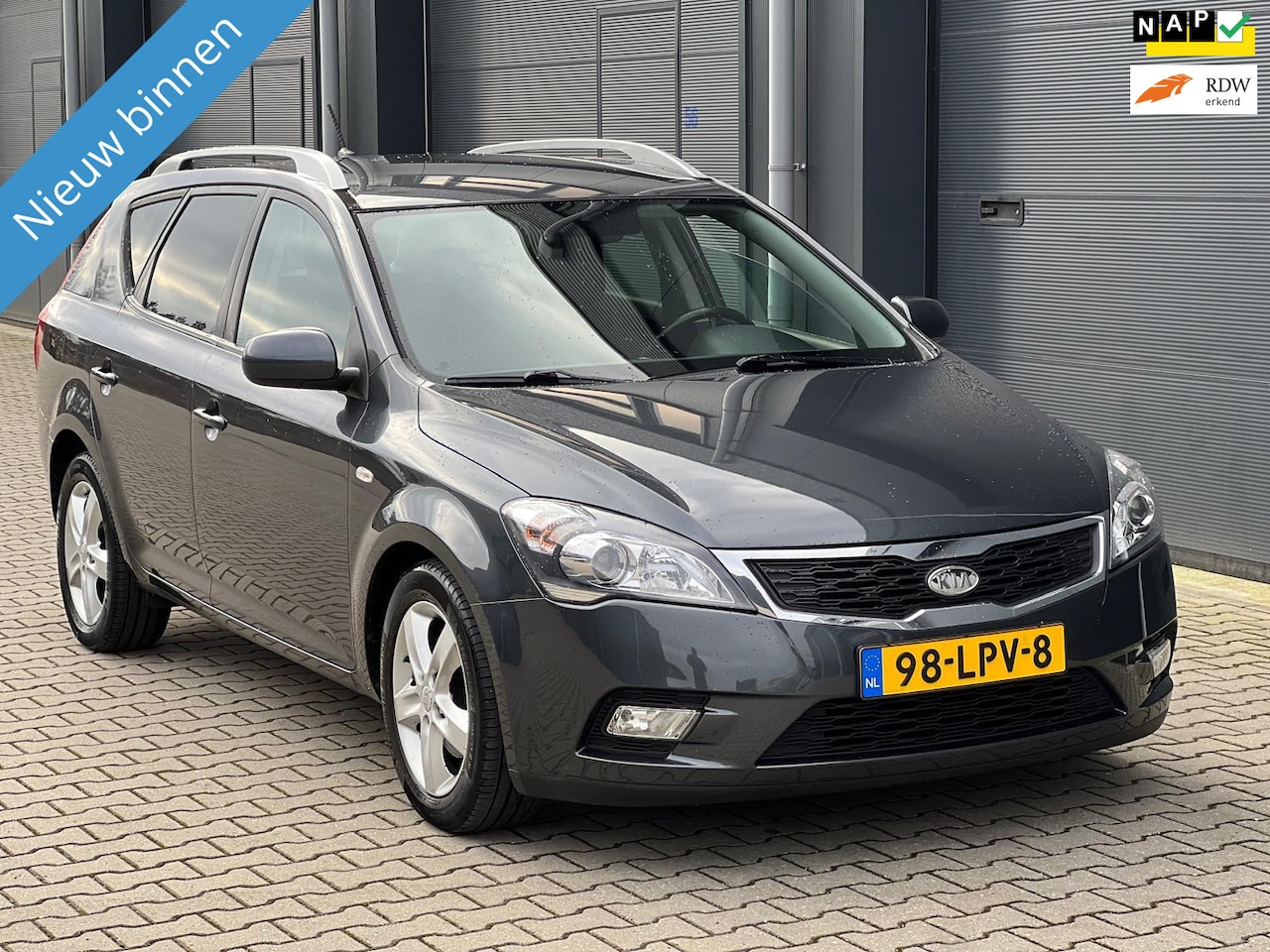 Kia Cee'd - 1.4 CVVT X-ecutive Bj010 Navi Lmv Clima - AutoWereld.nl