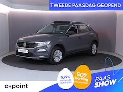 Volkswagen T-Roc - 1.5 TSI Style 150 pk | Navigatie | Panoramadak | Trekhaak | Parkeersensoren | Achteruitrij