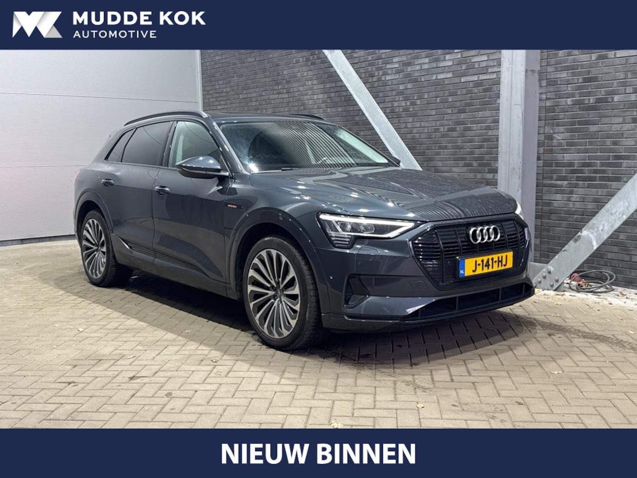 Audi e-tron - 55 quattro Business edition Plus 95 kWh | Panoramadak | Trekhaak | ACC | Camera | 21 Inch - AutoWereld.nl