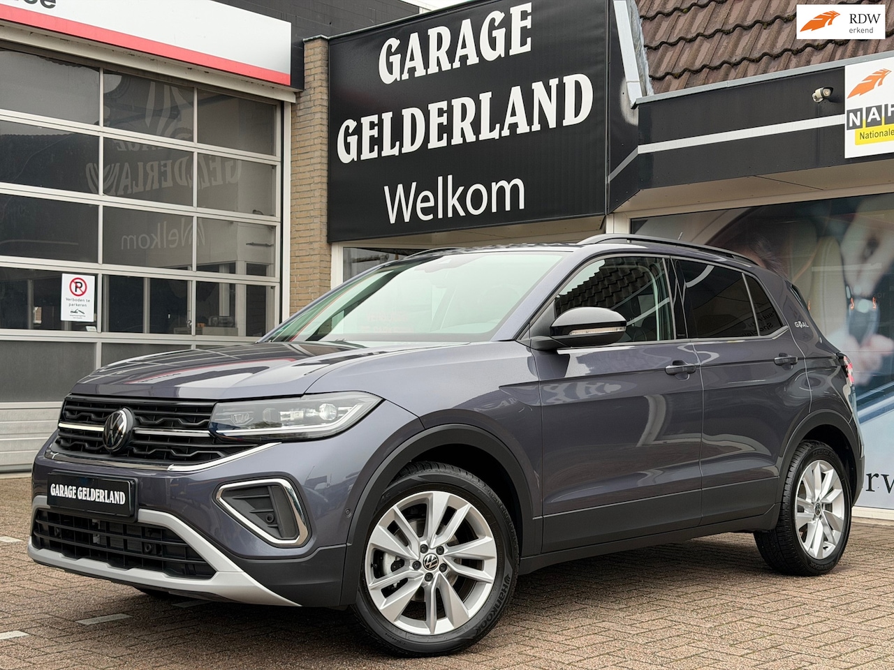 Volkswagen T-Cross - TSI Style | Bi-Xenon | Full-Led | Gr.Navi | Apple/Android | Acc | Climate | Pdc | Isofix | - AutoWereld.nl