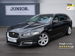 Jaguar XF Sportbrake - 2.2D R-SPORT/AUTO./LEDER/CAMERA/STUURVERWARMING