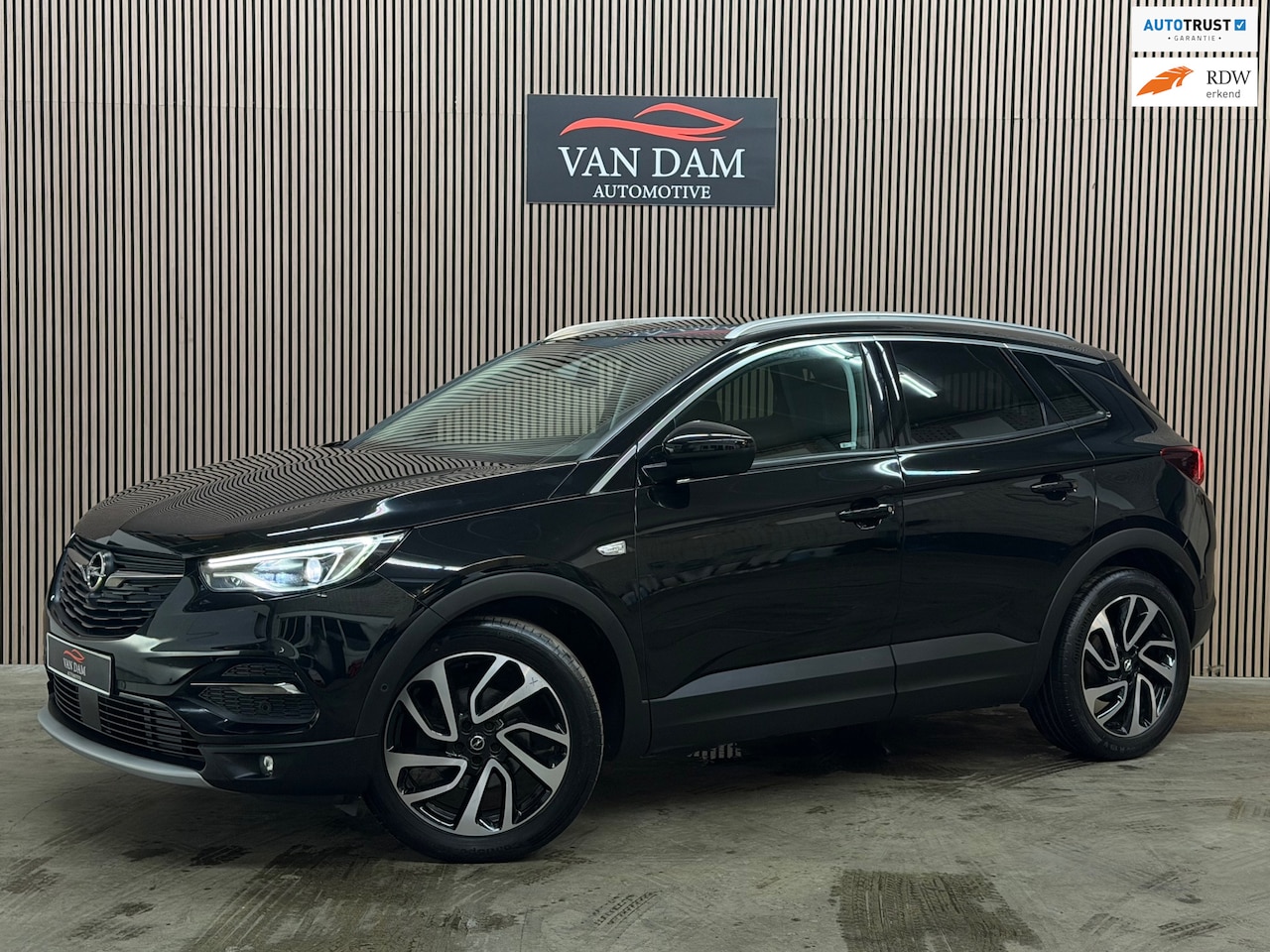 Opel Grandland X - 1.2 Turbo Ultimate 2018 LED LEDER TREKHAAK CAMERA - AutoWereld.nl