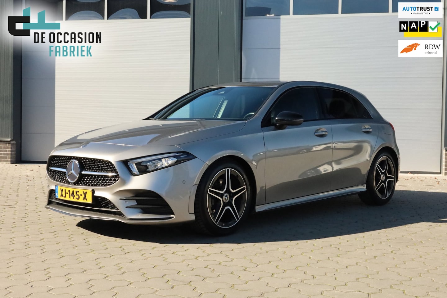 Mercedes-Benz A-klasse - 180 Business Solution AMG Sfeerverlichting - Widescreen - AutoWereld.nl