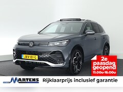 Volkswagen Tiguan - 1.5 272pk eHybrid R-Line Edition Trekhaak Camera Keyless Massage Virtual Cockpit Panoramad