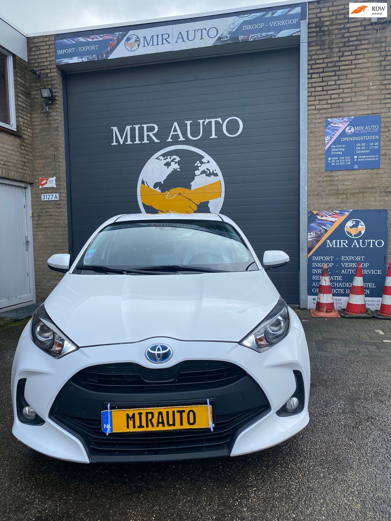 Toyota Yaris - 1.5 Hybrid Executive 1.5 Hybrid Executive - AutoWereld.nl