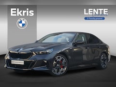 BMW 5-serie - Sedan 530e M Sportpakket Pro 20'' / Harman Kardon / Comfortstoelen met stoelventilatie / D