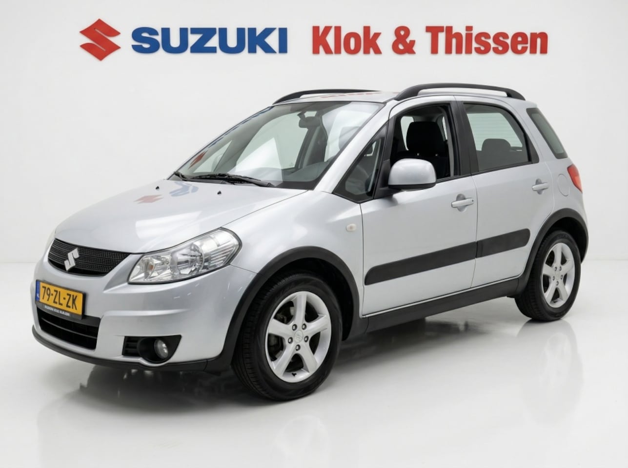 Suzuki SX4 - Airconditioning 1.6 Shogun trekhaak Pioneer radio/CD Navigatie Sportvelgen - AutoWereld.nl