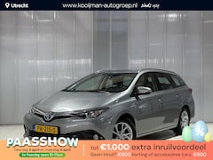 Toyota Auris Touring Sports - 1.8 Hybrid Aspiration | All season banden | Trekhaak met afneembare kogel | Dealer onderho