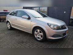 Opel Astra GTC - 1.6 Edition