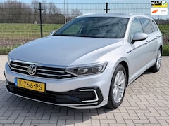 Volkswagen Passat Variant - 1.4 TSI PHEV GTE Business| Carplay | PANO| Navi |Dealer onderhouden