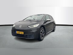 Volkswagen ID.3 - First Plus 58 kWh / Nieuw Accupakket / Stoelverwarming / Navigatie