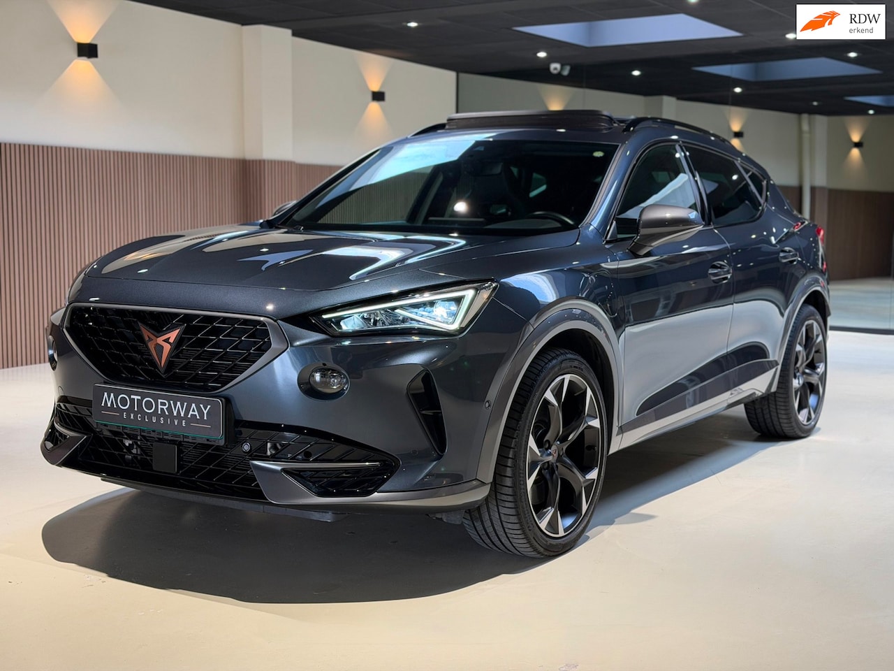 CUPRA Formentor - 1.4 e-Hybrid VZ Performance|Pano|Camera|Matrix - AutoWereld.nl