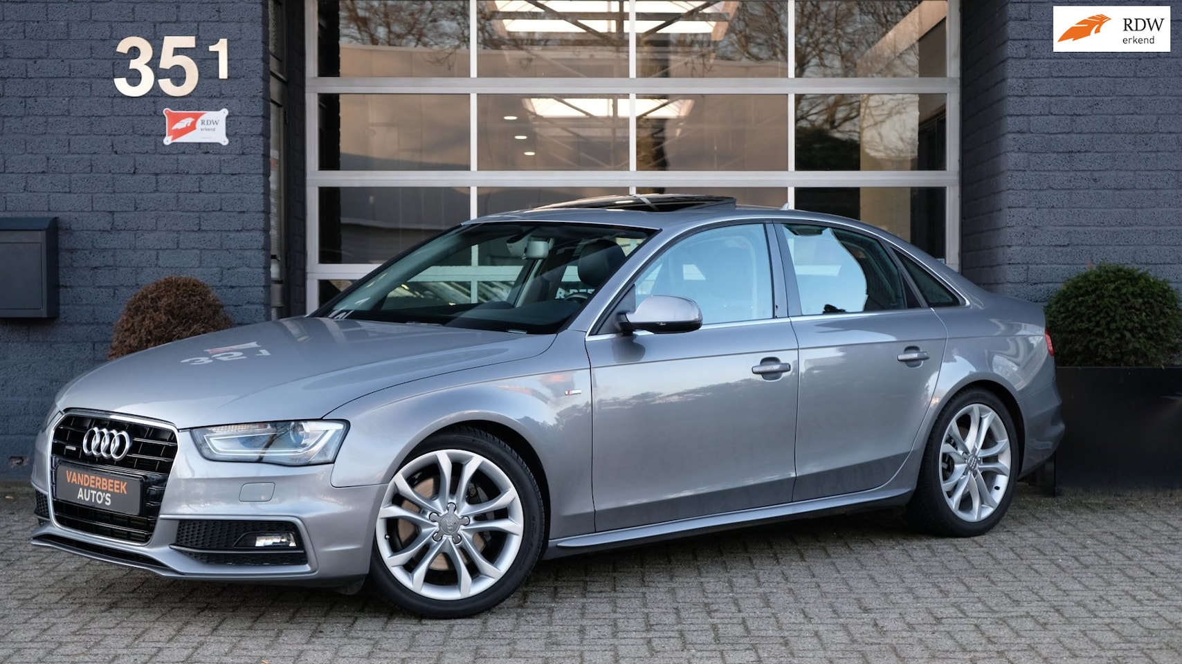 Audi A4 Limousine - 2.0 TFSI Quattro Pro Line S | S-Line | Leder | Schuifdak - AutoWereld.nl