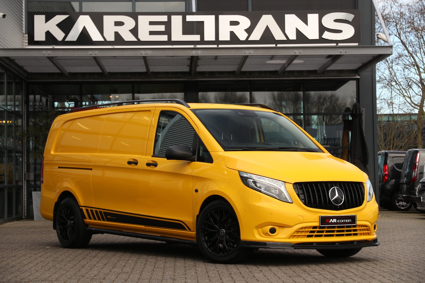 Mercedes-Benz Vito - 190PK CDI | Aut. | Extra lang | 2x Schuifdeur | Standkachel | Clima.. - AutoWereld.nl