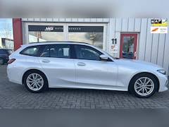 BMW 3-serie Touring - 320E WideScreen/Leer/LED