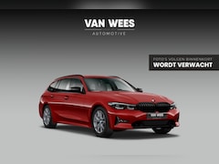 BMW 3-serie Touring - 318i Business Edition Plus | Sport Line | 2e eigenaar | NL auto | Shadow Line | HiFi audio