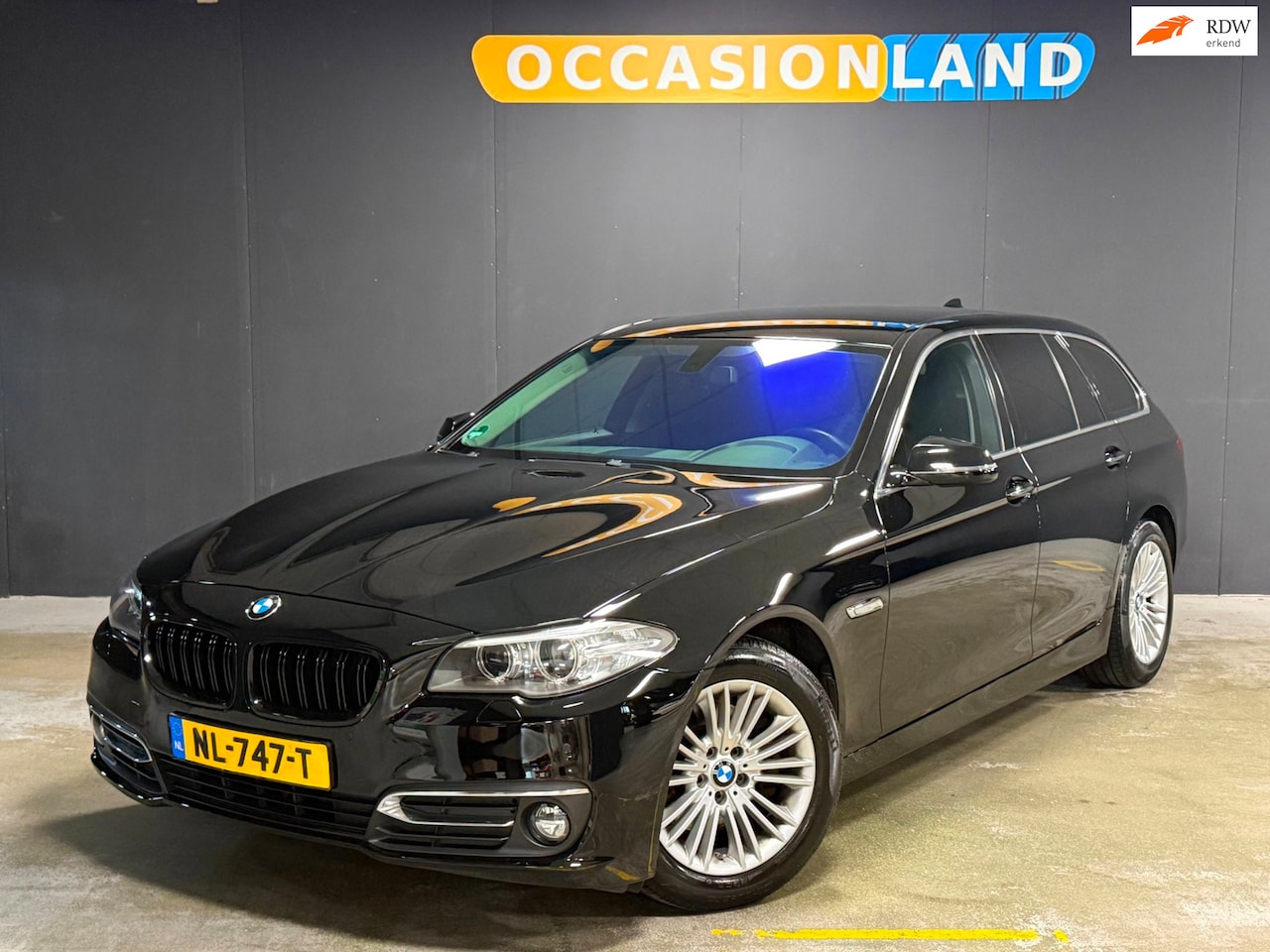BMW 5-serie Touring - 520i Luxury Edition|MEMORY|LED|CRUISE|STOELV|SFEER|LEDER|17INCH| - AutoWereld.nl