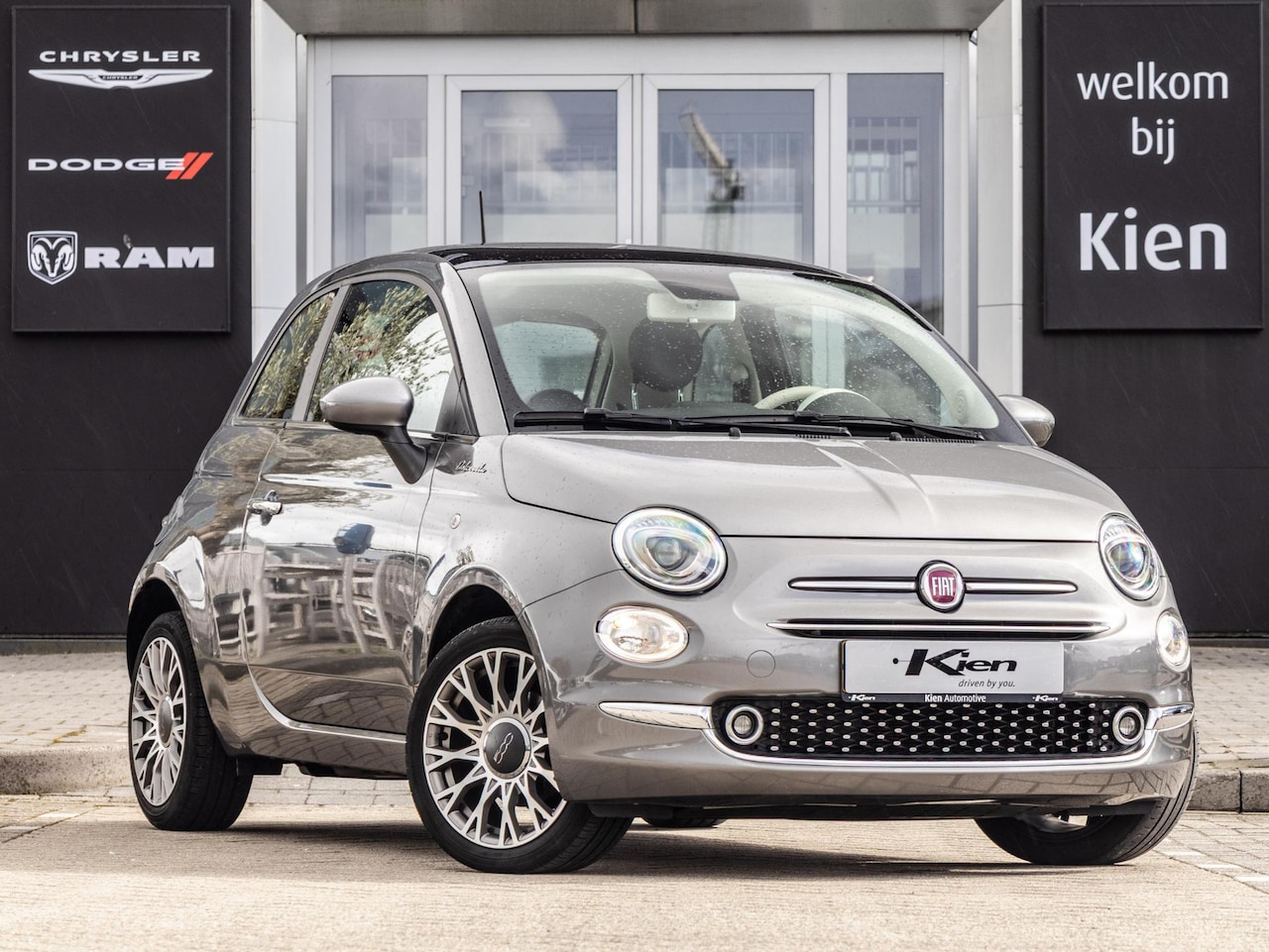 Fiat 500 - 1.0 Hybrid Dolcevita | Pano dak | Groot navi | - AutoWereld.nl
