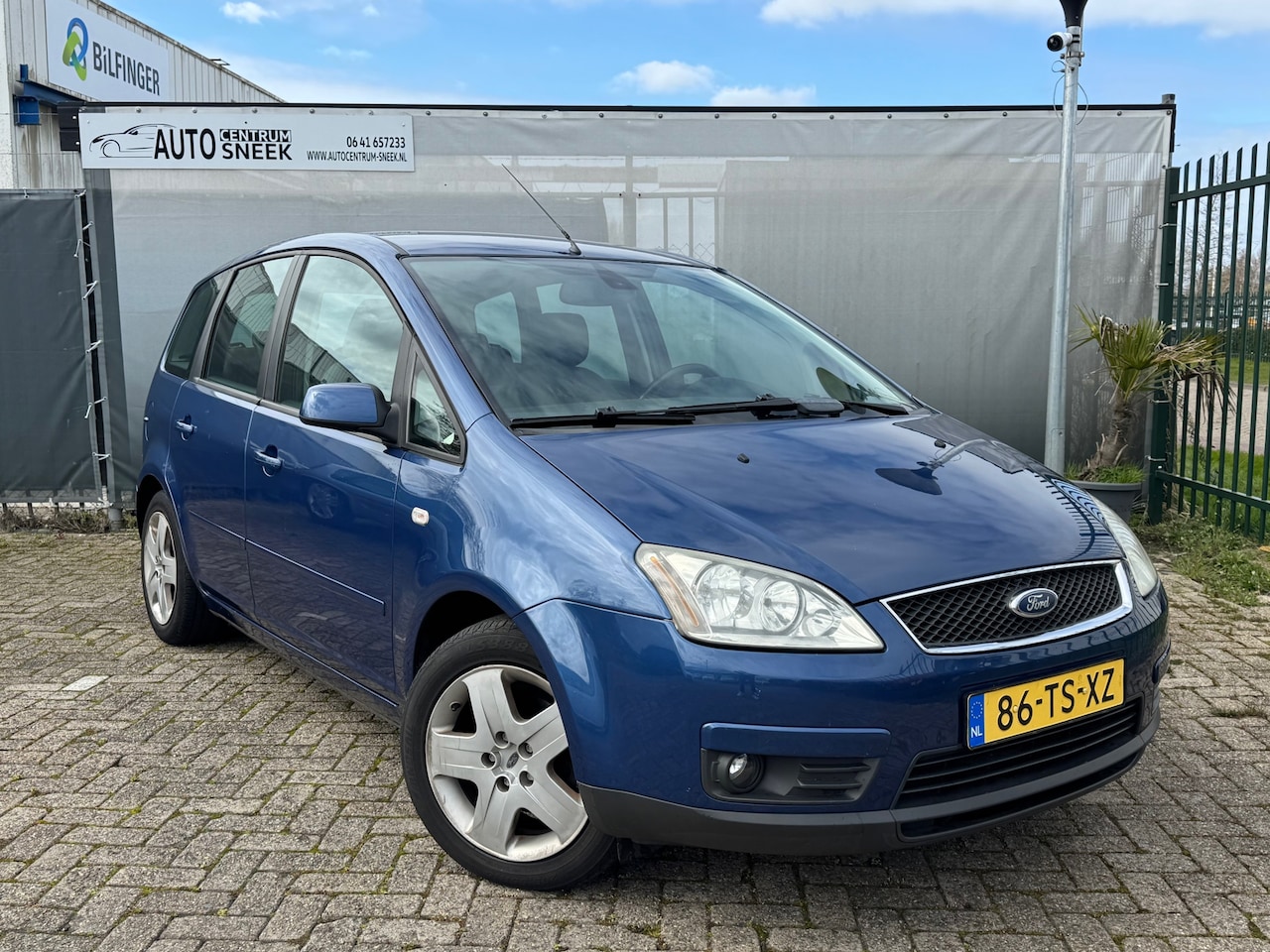 Ford Focus C-Max - 1.8-16V Futura - NWE APK - Clima - Cruise - AutoWereld.nl