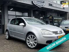 Volkswagen Golf - 1.6 FSI Trendline | AIRCO | ELEK.RAMEN | NAP | APK